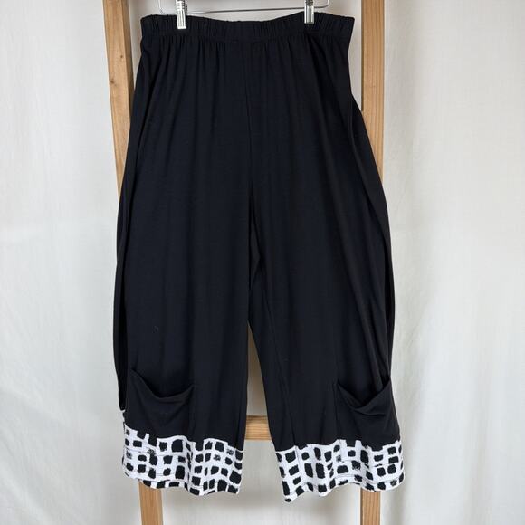 White Pants - NWT Chalet "Jilly" Black White Pattern Capri Pants XL #0762 USA